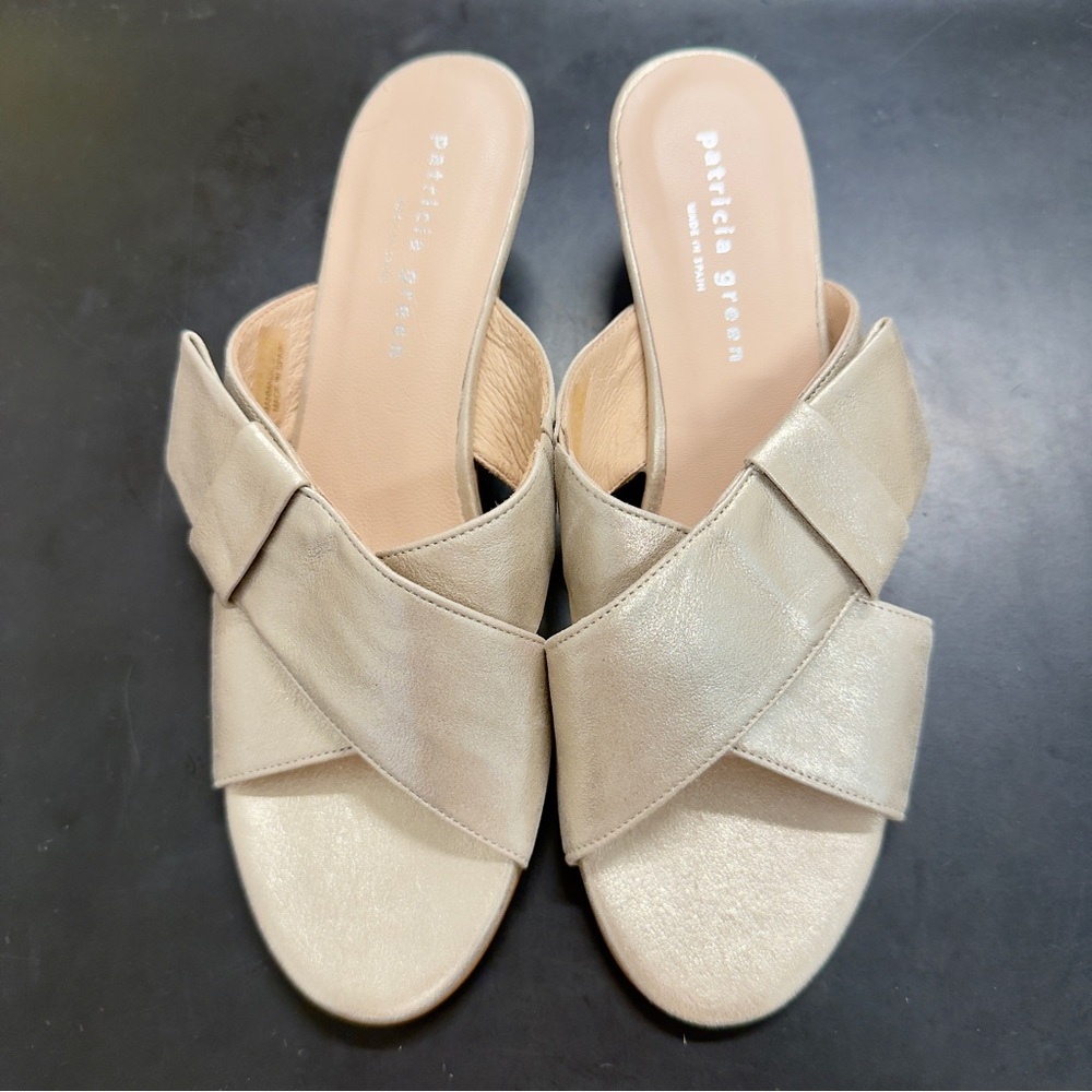 Patricia Green Cream Metallic Leather Crisscross Sandals Made in Spain Size 8